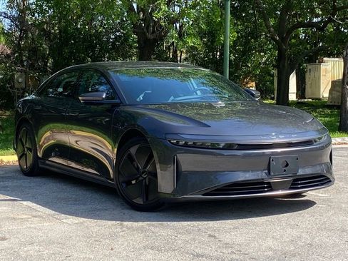 Used 2024 Lucid Air Pure RWD image 3