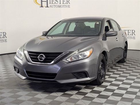 Used 2017 Nissan Altima 2.5 S w/ Power Driver Seat Package image 4
