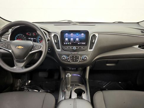 Used 2020 Chevrolet Malibu LT FWD image 20