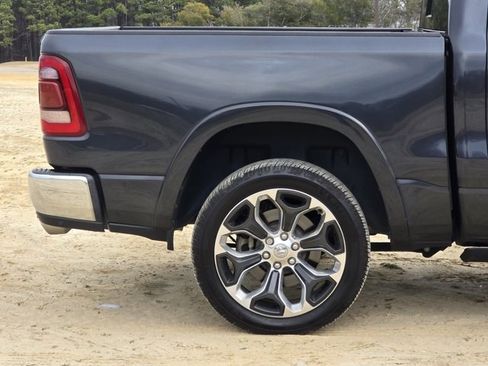 Used 2020 RAM 1500 Limited image 10
