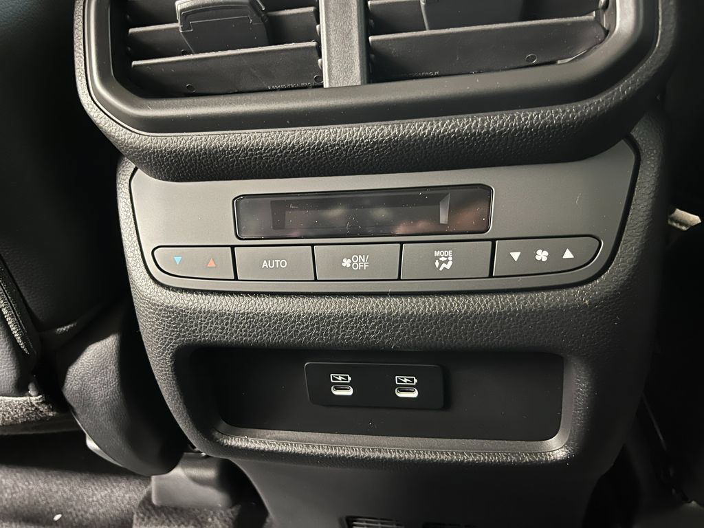 New 2026 Honda Pilot Touring image 24