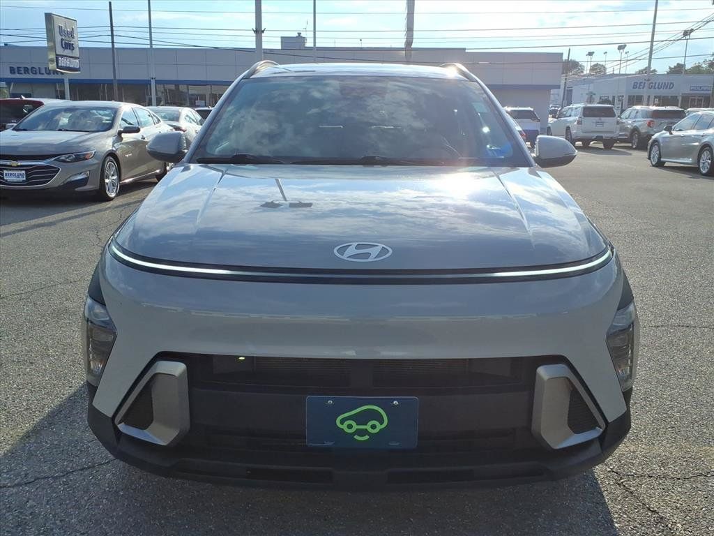 Used 2024 Hyundai Kona SEL FWD image 9