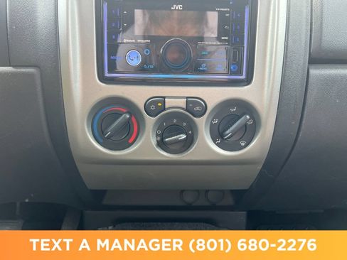 Used 2011 Chevrolet Colorado LT AWD/4WD image 21