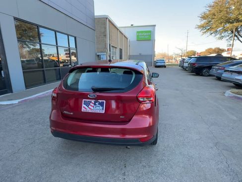 Used 2017 Ford Focus SE image 7