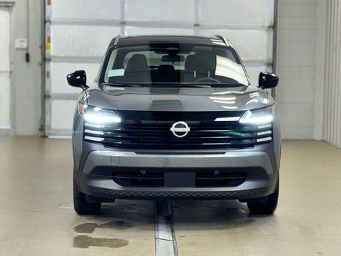 New 2026 Nissan Kicks SV w/ SV Premium Package image 2