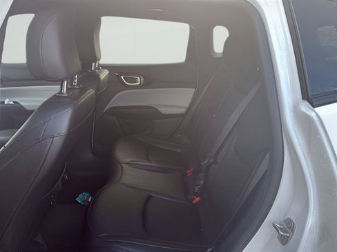 Used 2024 Jeep Compass Limited AWD/4WD image 9