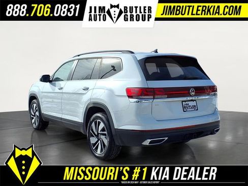 Used 2024 Volkswagen Atlas SE image 24