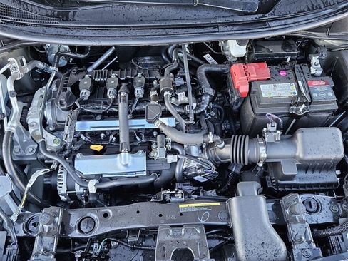 New 2025 Nissan Versa SR w/ Trunk Package image 18