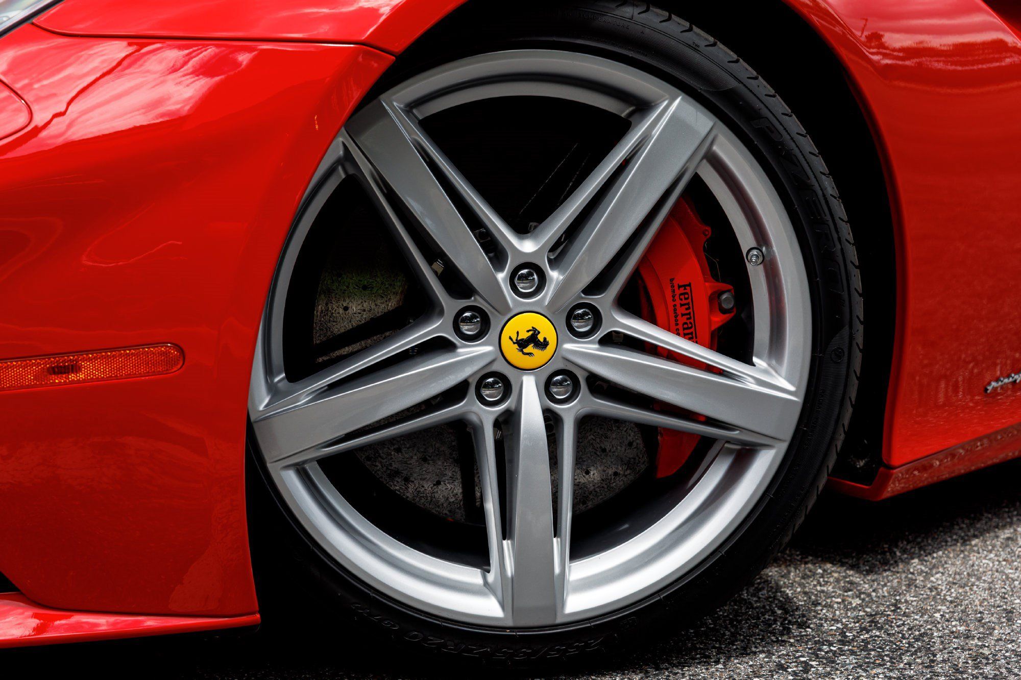 Used 2016 Ferrari F12 Berlinetta RWD image 45