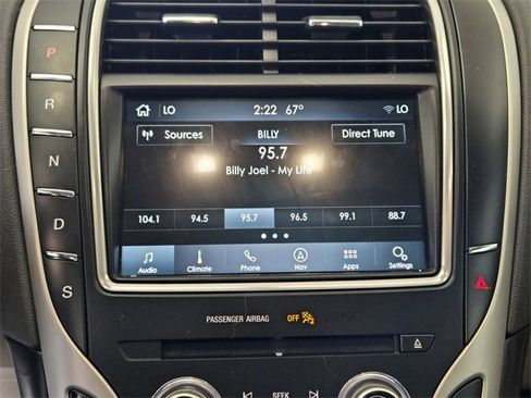 Used 2017 Lincoln MKX Select w/ Select Plus Package image 17