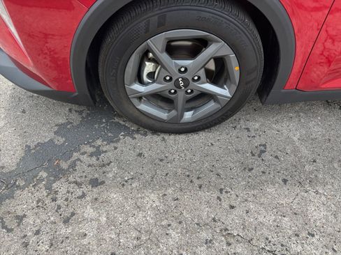 Used 2025 Kia K4 LXS image 25