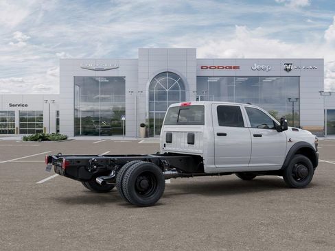 New 2026 RAM 5500 Tradesman AWD/4WD image 4
