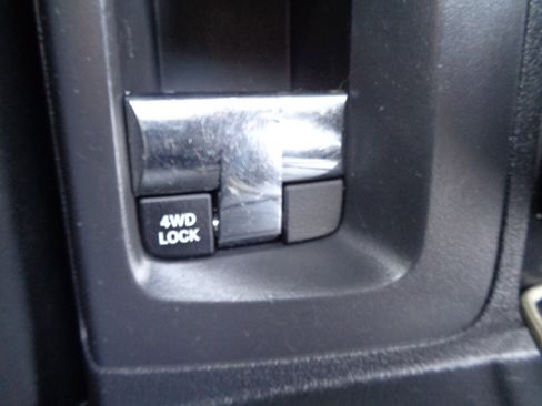 Used 2014 Jeep Patriot Sport w/ Tire & Wheel Group image 26