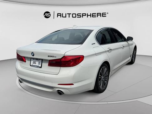 Used 2018 BMW 530e xDrive AWD/4WD image 9