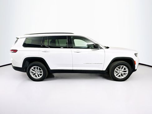 Used 2025 Jeep Grand Cherokee L Laredo image 10