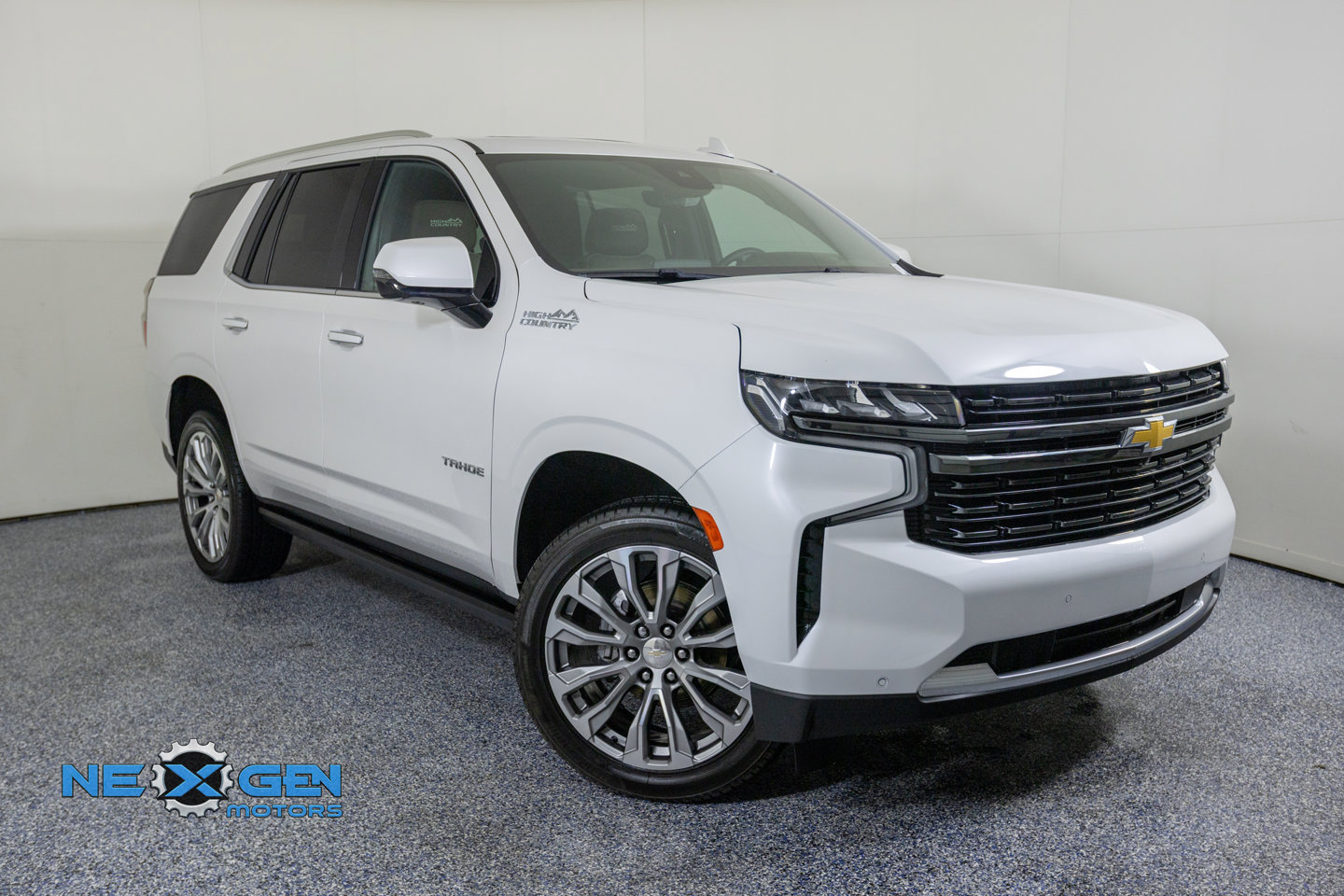 Used 2023 Chevrolet Tahoe High Country AWD/4WD image 1