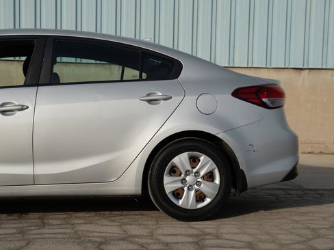 Used 2018 Kia Forte LX FWD image 8