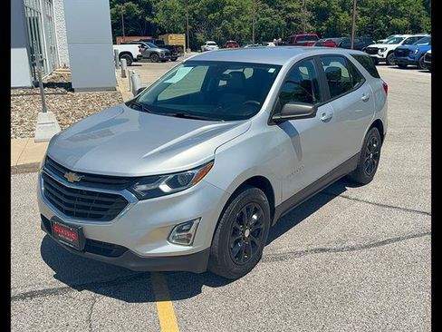 Used 2020 Chevrolet Equinox LS AWD/4WD image 1