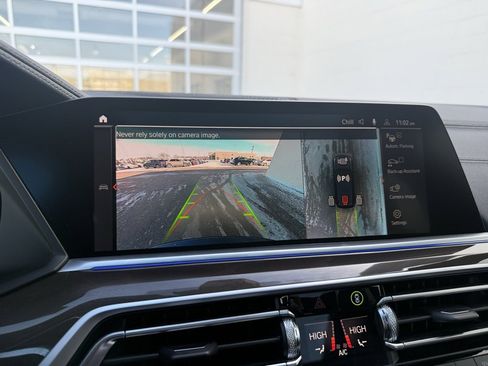 Used 2022 BMW X5 xDrive40i w/ M Sport Package image 22