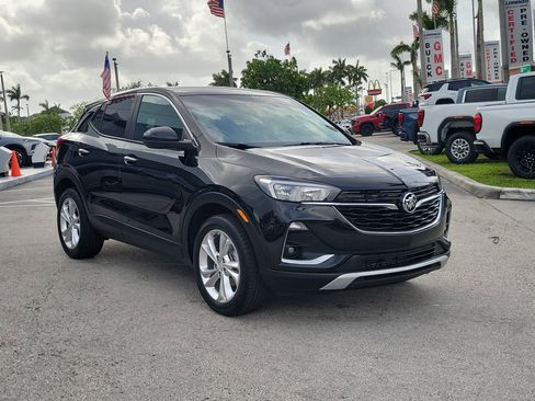 Used 2023 Buick Encore GX Preferred FWD image 3