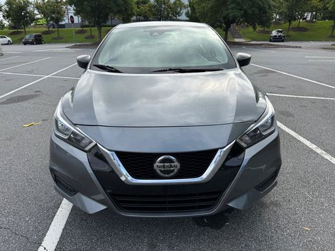 Used 2022 Nissan Versa S FWD image 2