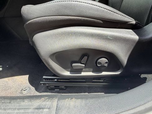Used 2025 Jeep Compass Limited AWD/4WD image 22