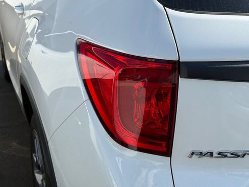 Used 2023 Honda Passport EX-L image 11
