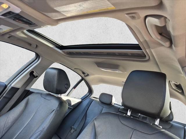 Used 2013 BMW 328i Sedan RWD image 15