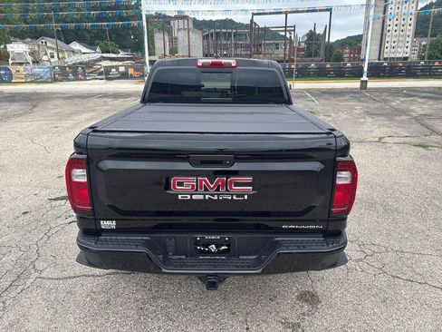 Used 2026 GMC Canyon Denali AWD/4WD image 4