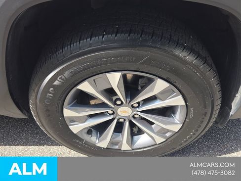 Used 2025 Chevrolet Equinox LT FWD image 16