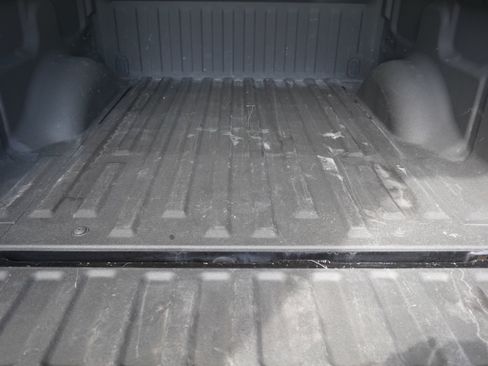 Used 2013 Ford F150 Lariat w/ Mid Equipment Group RWD image 25
