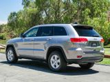 Used 2016 Jeep Grand Cherokee Laredo image 3