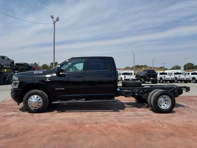 New 2027 RAM 3500 Big Horn w/ Laramie Trim Package AWD/4WD image 8