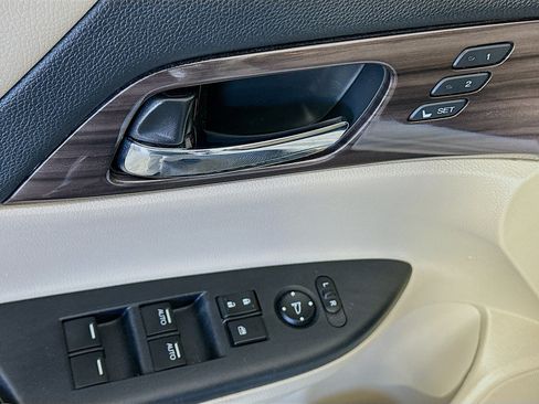 Used 2017 Honda Accord EX-L image 15