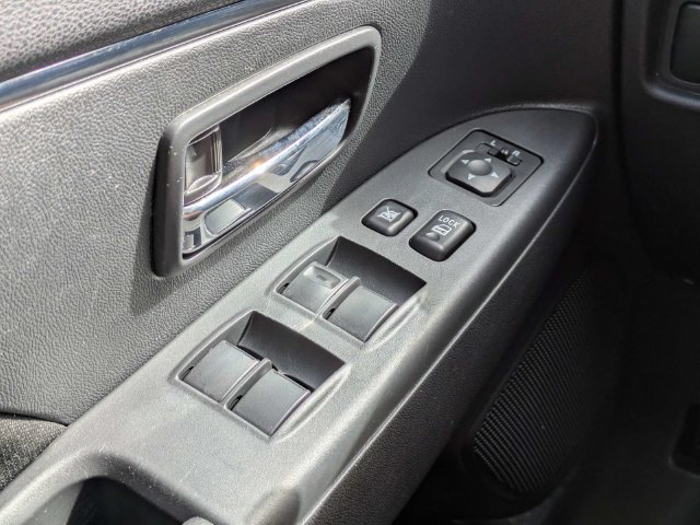 Used 2026 Mitsubishi Outlander Sport LE AWD/4WD image 24