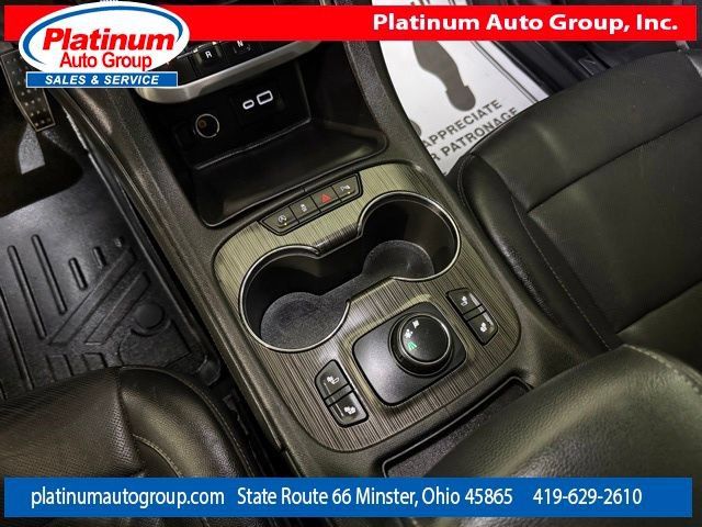 Used 2020 GMC Acadia SLT FWD image 20