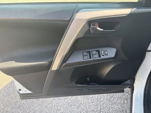 Used 2018 Toyota RAV4 LE w/ All Weather Liner Package image 7