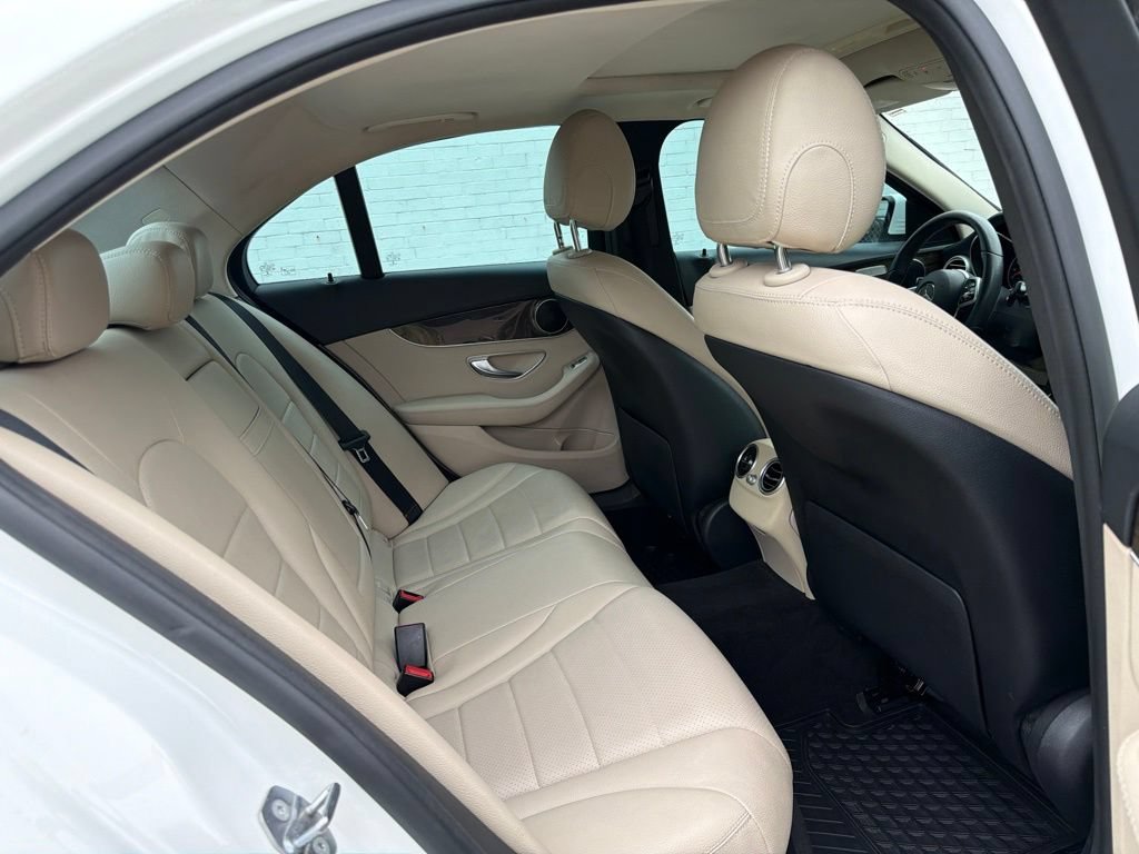 Used 2019 Mercedes-Benz C 300 4MATIC Sedan image 10
