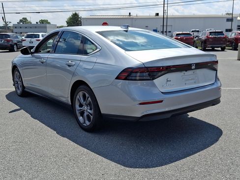 Certified 2024 Honda Accord EX image 4