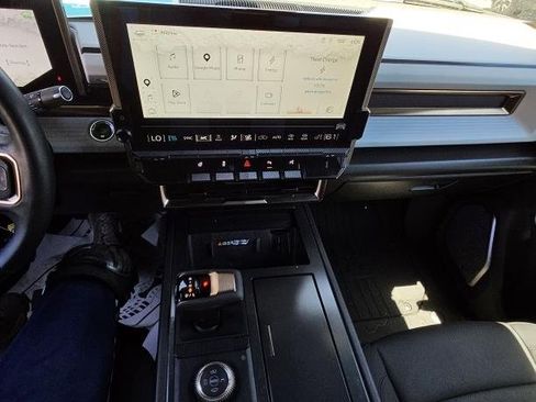 Used 2025 GMC Hummer EV 2X AWD/4WD image 3
