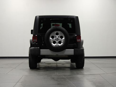 Used 2013 Jeep Wrangler Sahara w/ Connectivity Group image 5