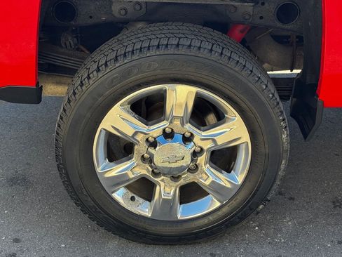 Used 2019 Chevrolet Silverado 2500 LTZ w/ LTZ Plus Package AWD/4WD image 48