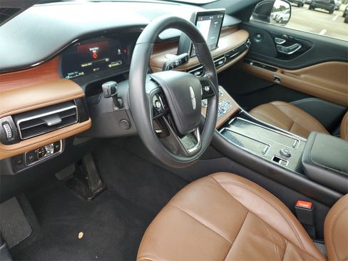 Certified 2023 Lincoln Aviator Reserve w/ Equipment Group 201A image 19