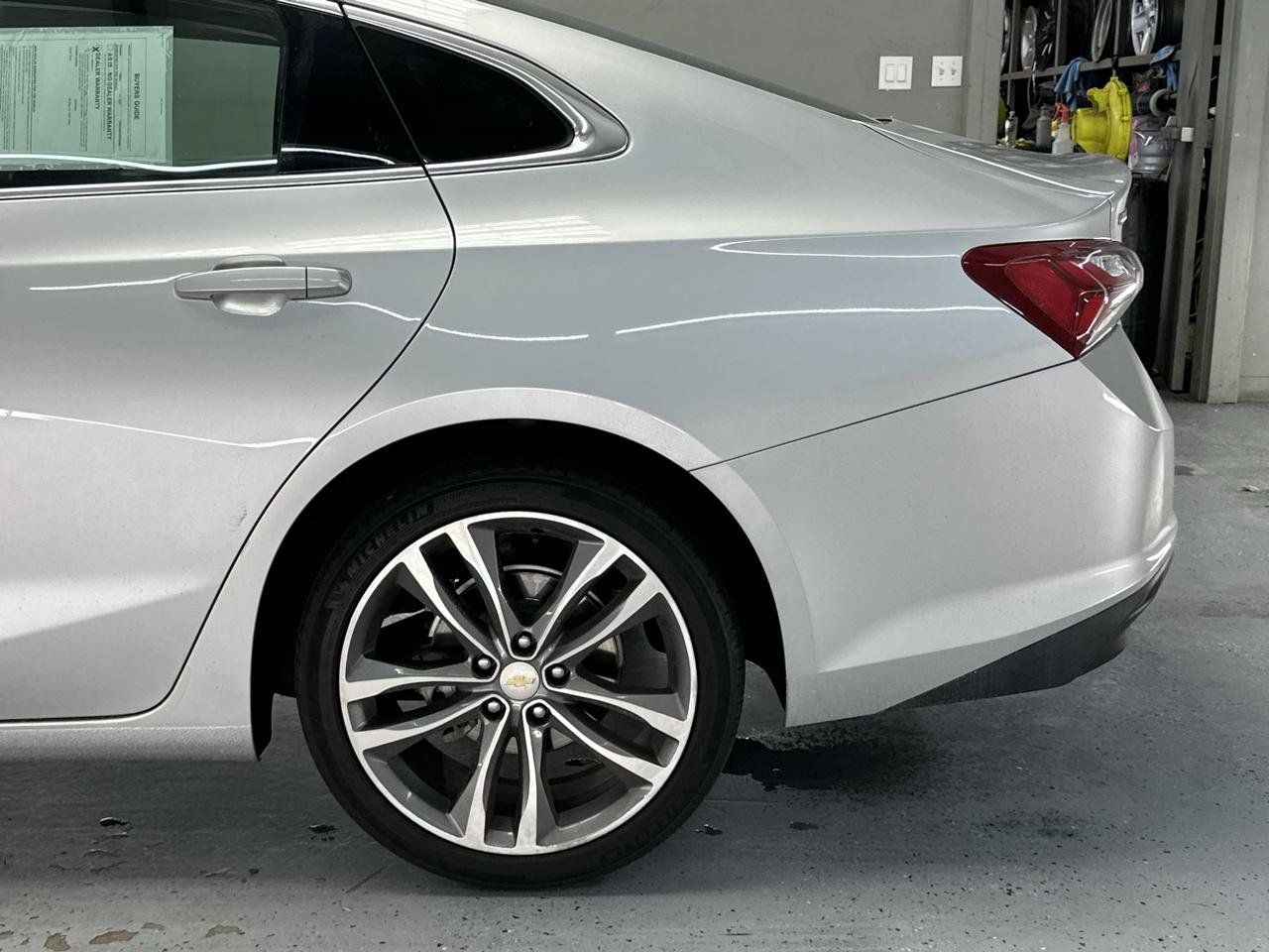 Used 2022 Chevrolet Malibu LT FWD image 5