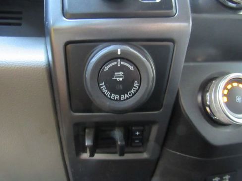 Used 2019 Ford F150 XLT image 48