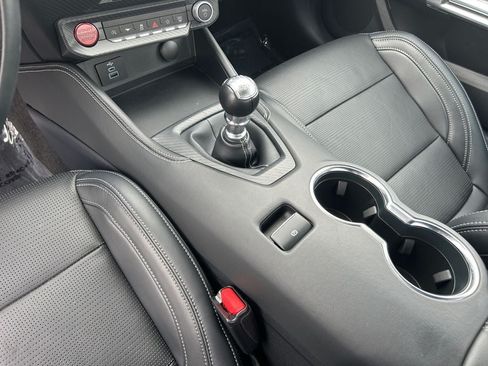Used 2025 Ford Mustang GT Premium RWD image 18