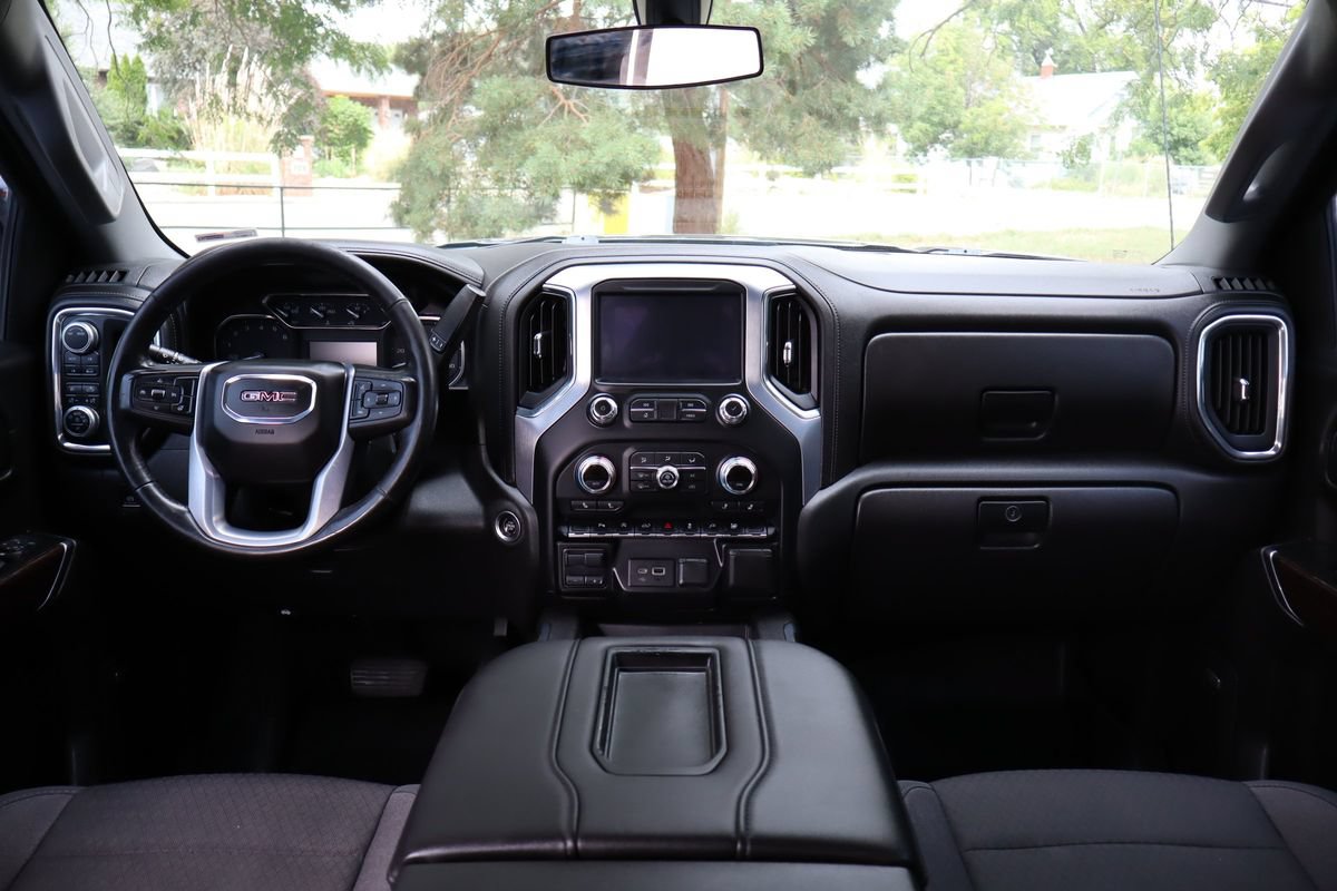 Used 2020 GMC Sierra 1500 Elevation w/ Elevation Value Package AWD/4WD image 16