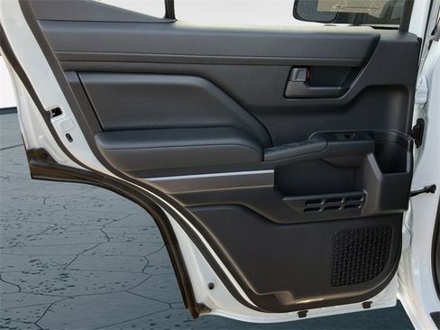 New 2026 Toyota 4Runner SR5 image 17