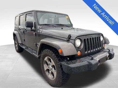 Used 2017 Jeep Wrangler Unlimited Sahara w/ Max Tow Package image 1