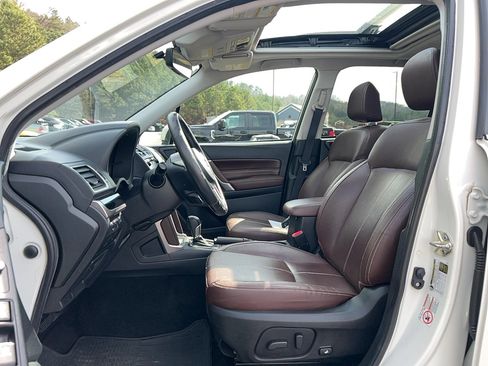 Used 2017 Subaru Forester 2.5i Touring image 12